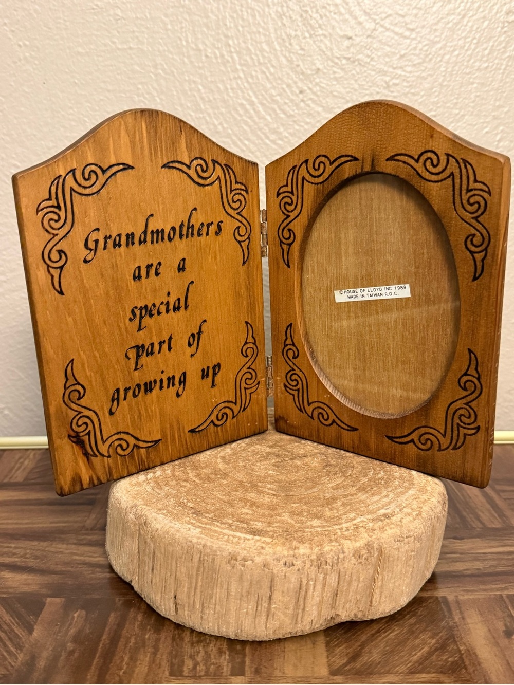House Of Lloyd Vintage 1989 Wooden Grandmother Engraved Hinge Photo Frame
